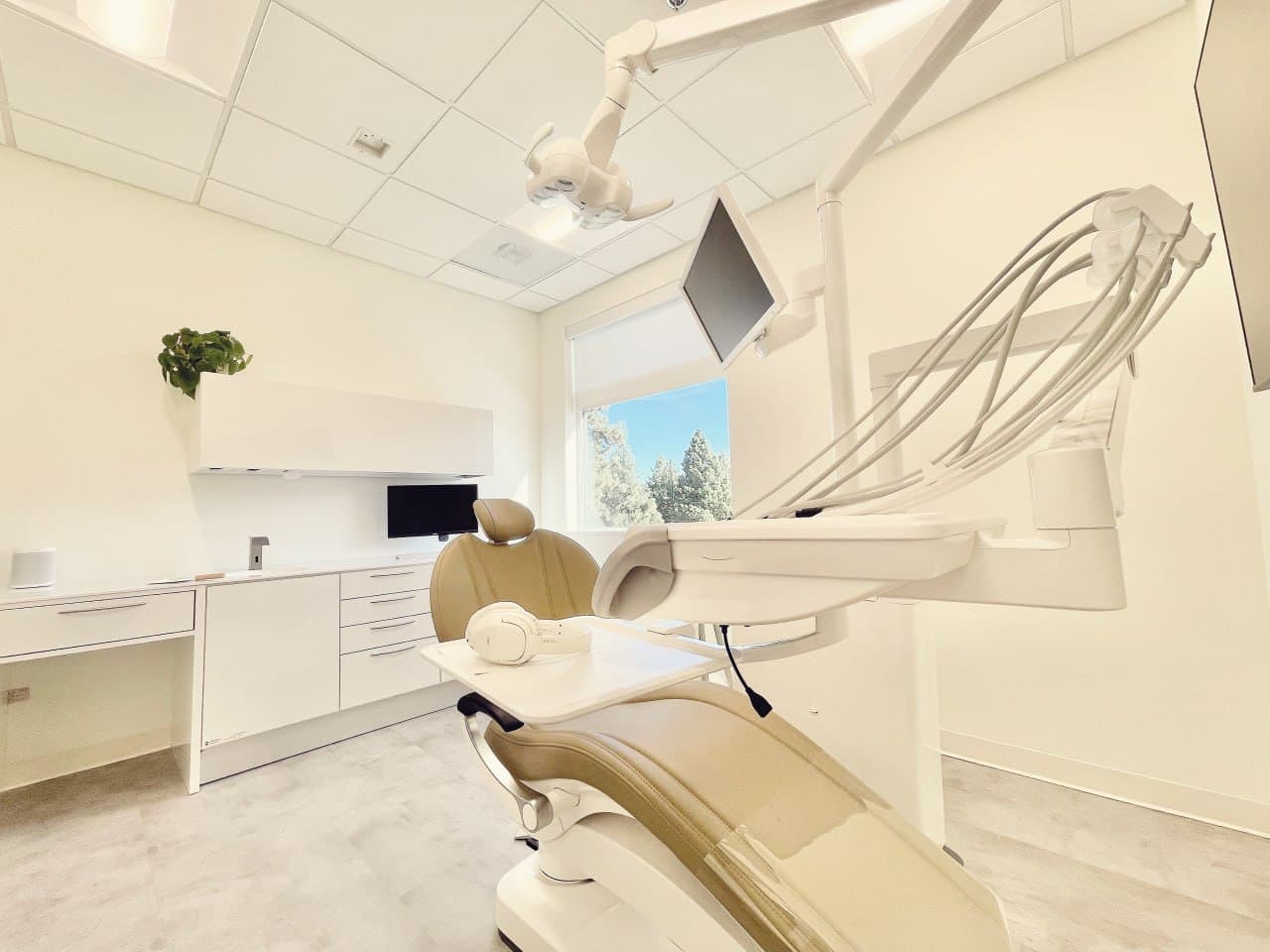 Bend Prosthodontics — modern treatment operatory with natural light